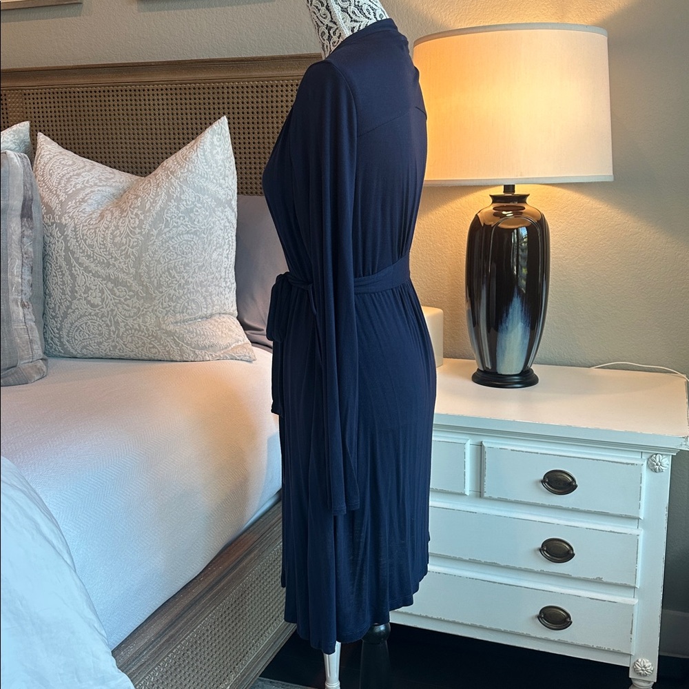 A Pea In The Pod Belted Maternity Robe In Navy - Picture 6 of 9